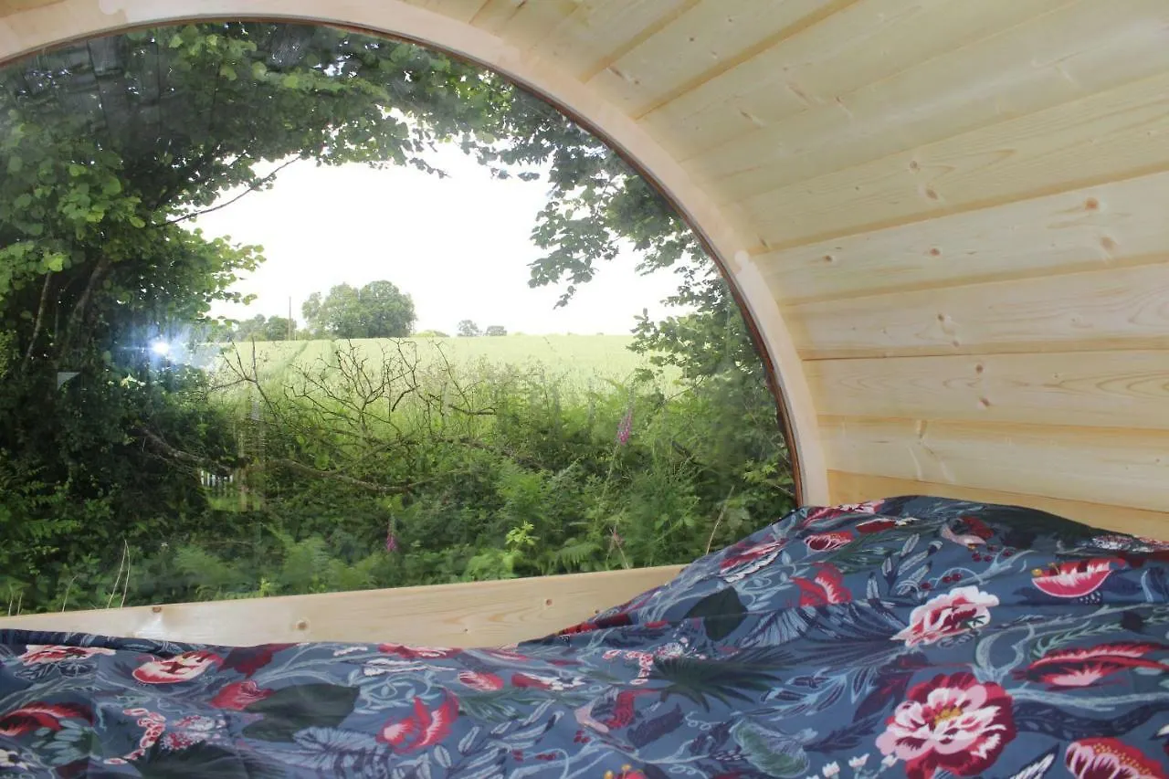 Insolites En Mene Hotel Saint-Vran Luxury tent